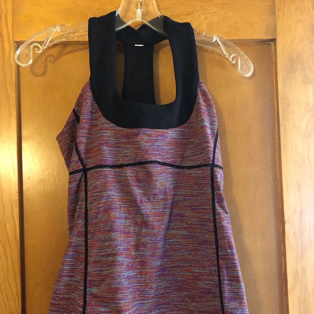 Lululemon running top
